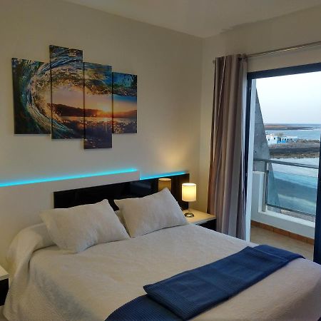 Ocean Front Apartment Tetir Екстериор снимка
