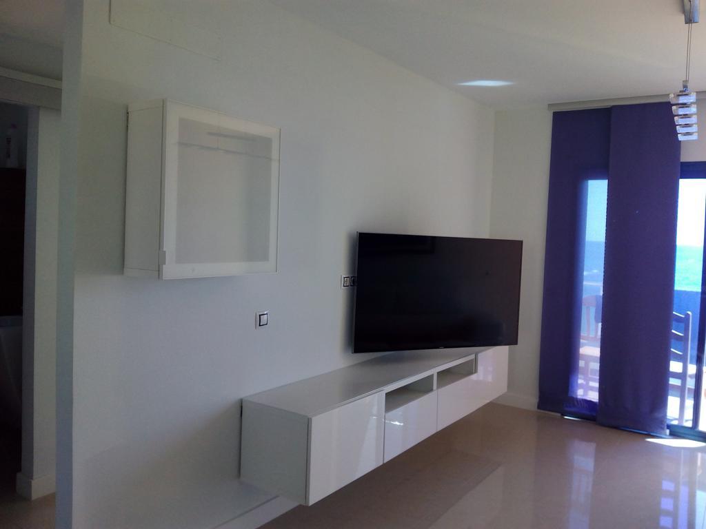 Ocean Front Apartment Tetir Екстериор снимка