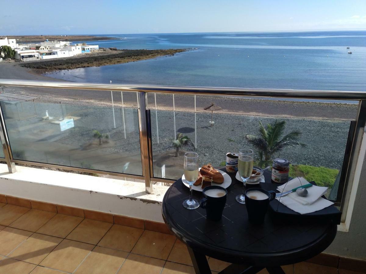 Ocean Front Apartment Tetir Екстериор снимка