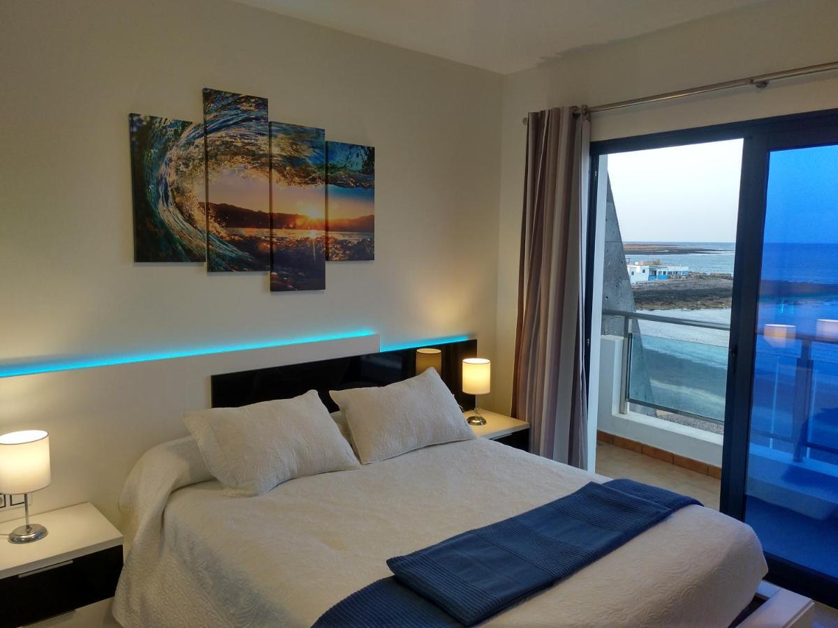 Ocean Front Apartment Tetir Екстериор снимка